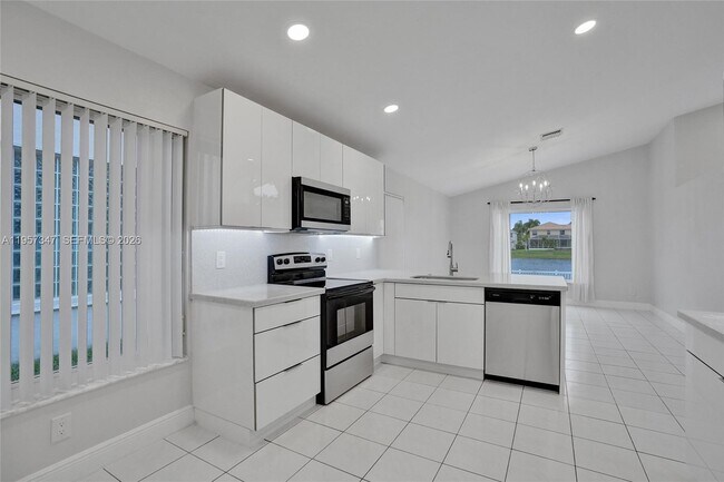 Building Photo - 18034 SW 20th St