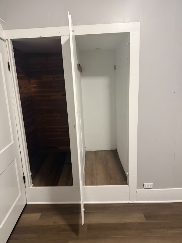 Building Photo - 253 Lincoln St