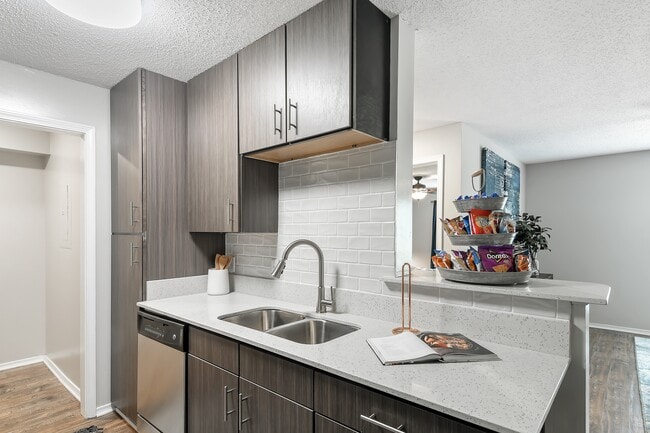 Building Photo - Parkwest Apartment Homes