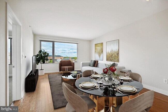 Building Photo - 4101 Albemarle St NW