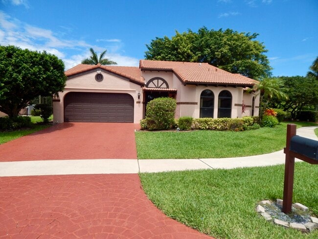 Building Photo - 22864 Marbella Cir