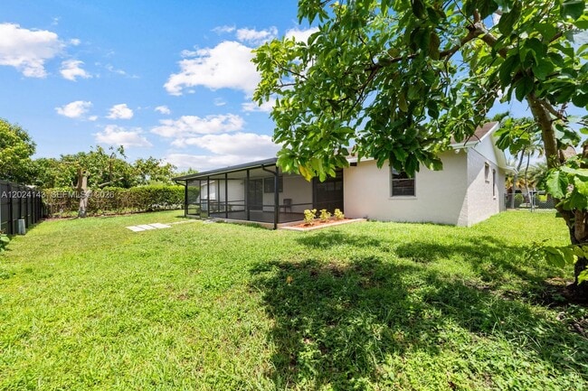 Building Photo - Southwest 46th Street, Miami, FL 33175 - 4 BR 2 BA single-family home