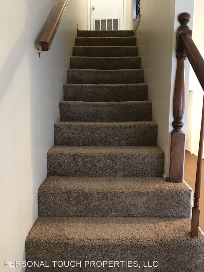 Building Photo - 3023 Toulon Dr