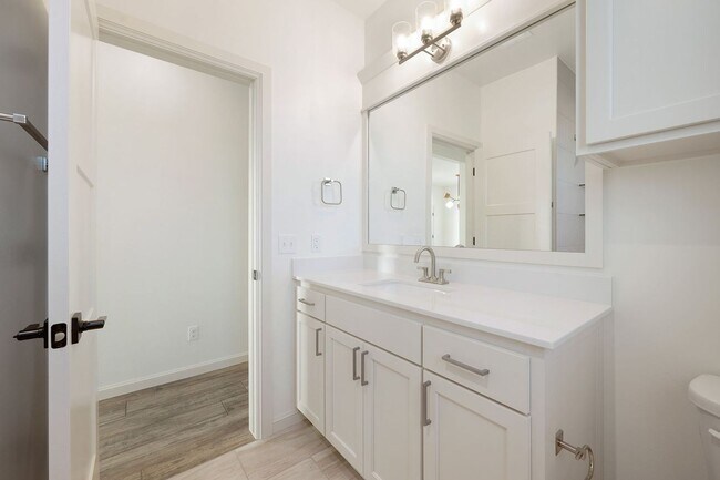 Building Photo - 5017 Misty Wood Ln