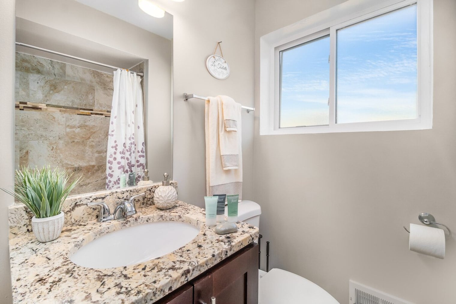 Building Photo - 3833 S 61st Ct