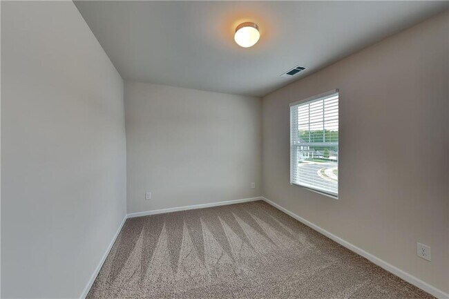 Building Photo - 769 Oakmont Trce