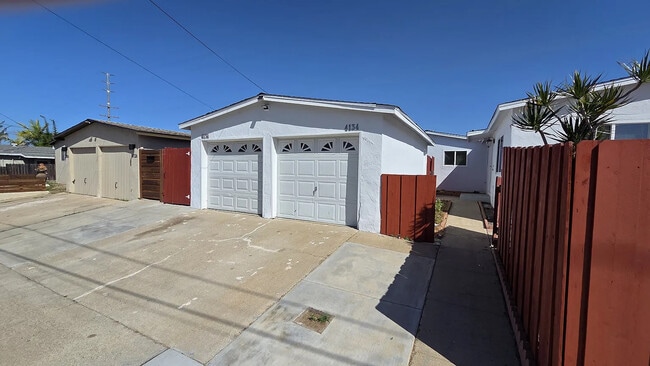 Building Photo - 4134 Fond du Lac Ave