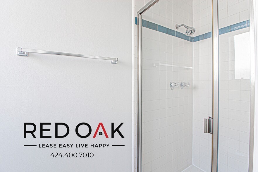 Building Photo - 1033 3rd St