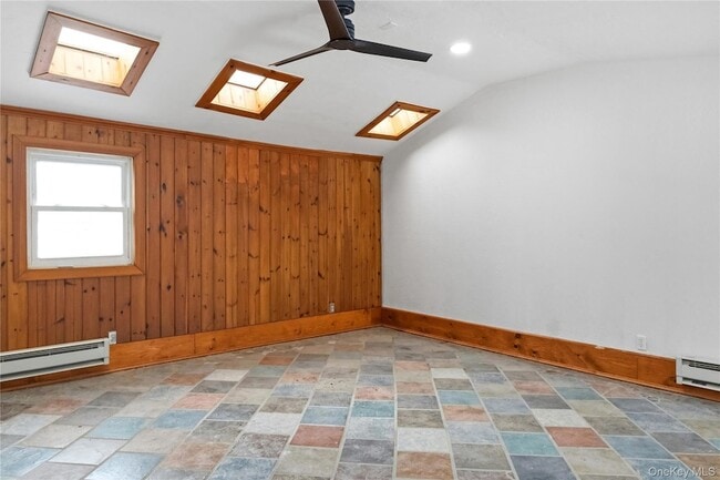 Building Photo - 378 Broadway