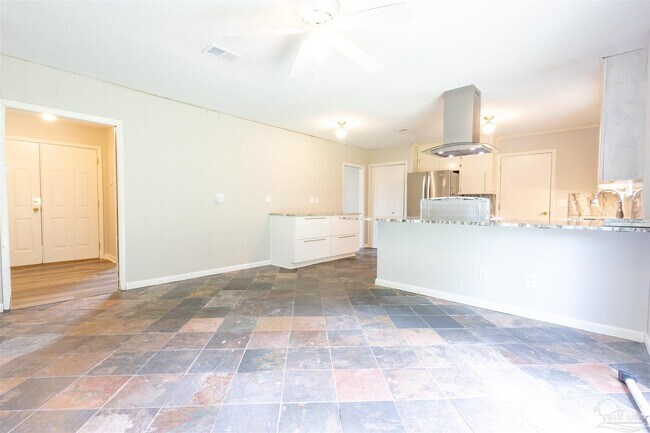 Building Photo - 2071 Colony Rd