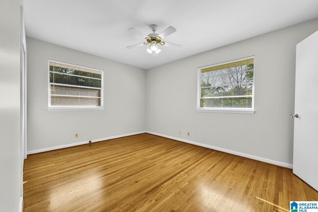 Building Photo - 2516 Ridgewood Rd