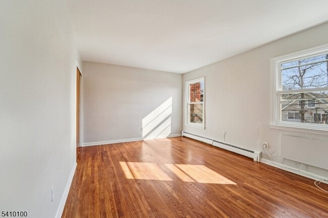 Building Photo - 476 Joralemon St