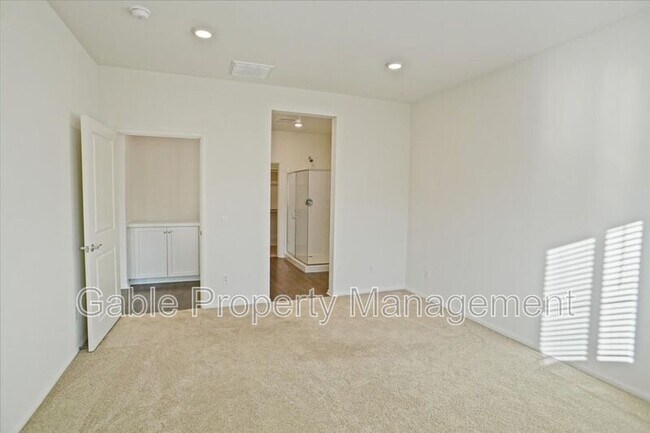 Building Photo - 4314 W Ave J 1