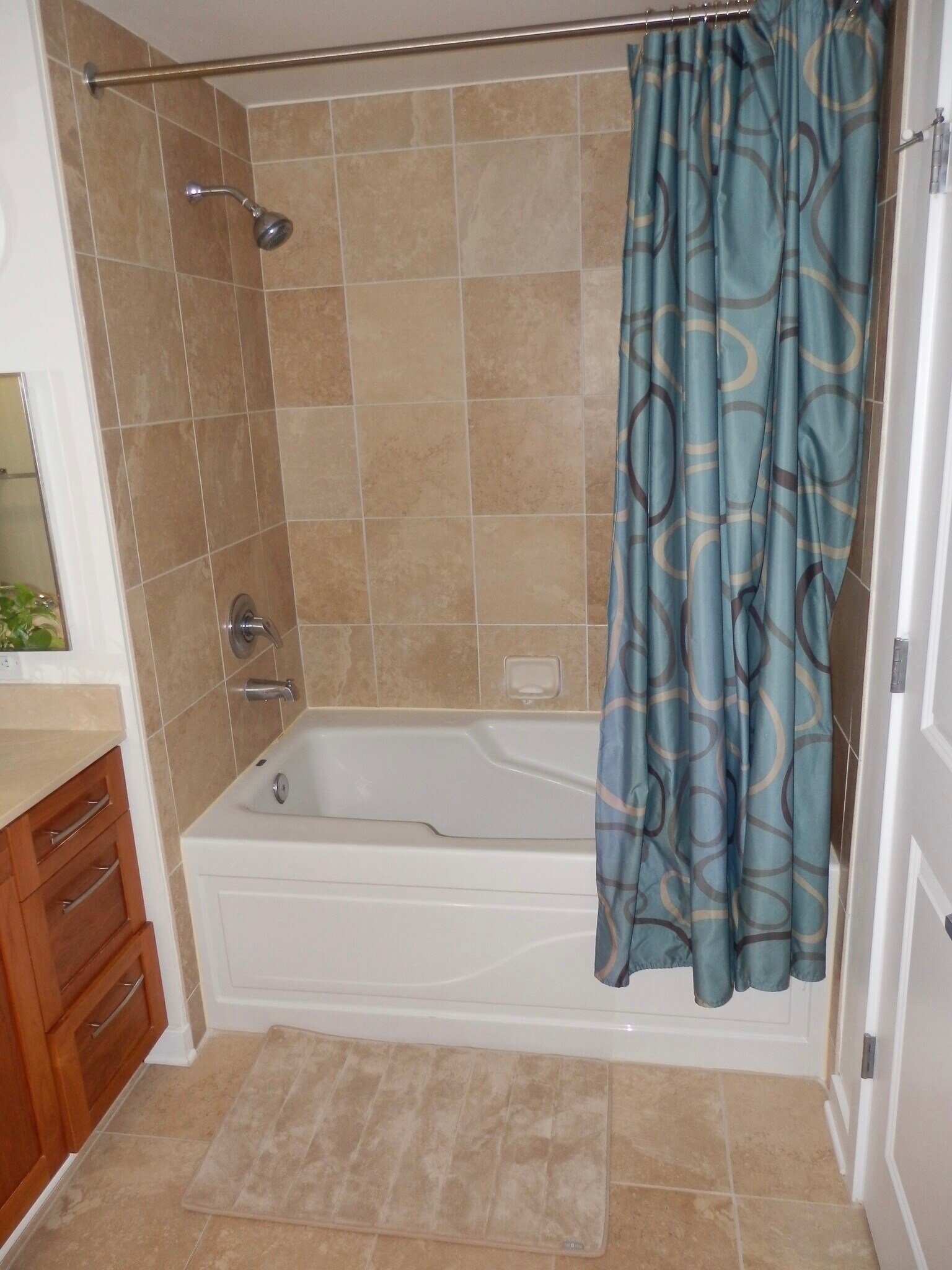 Soaking tub - 475 K St NW