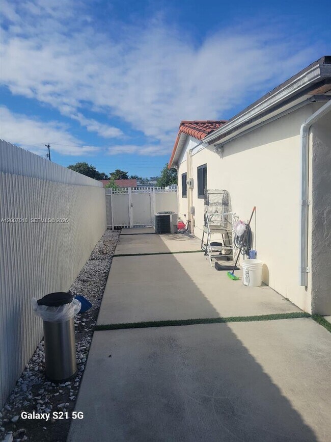 Building Photo - 4765 NW 184th Terrace