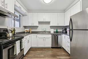 Building Photo - Ironwood