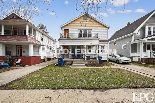 Building Photo - 4124 Vermaas Ave