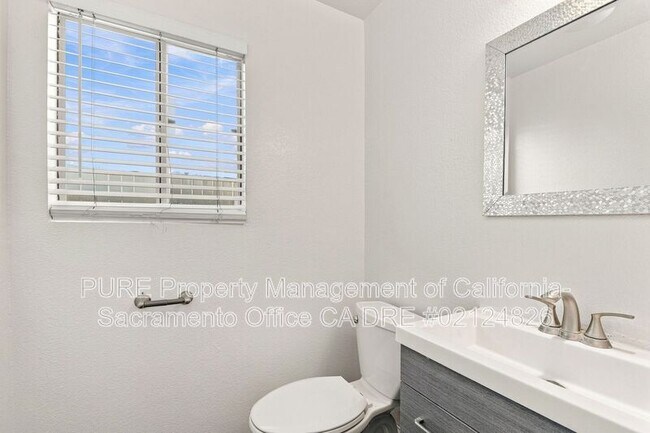 Building Photo - 8742 Weeping Birch Ln