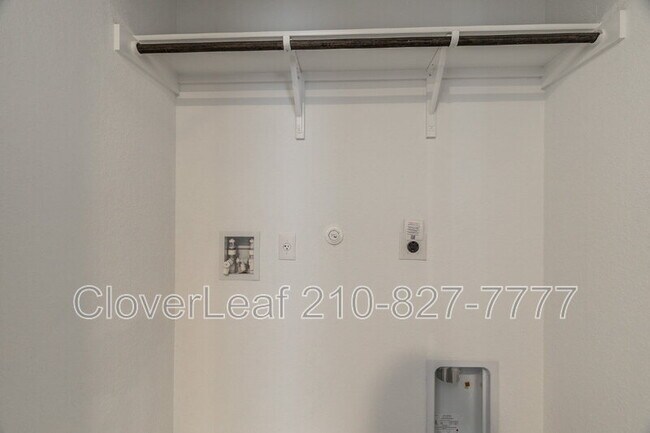 Building Photo - 14018 Piglet Trl