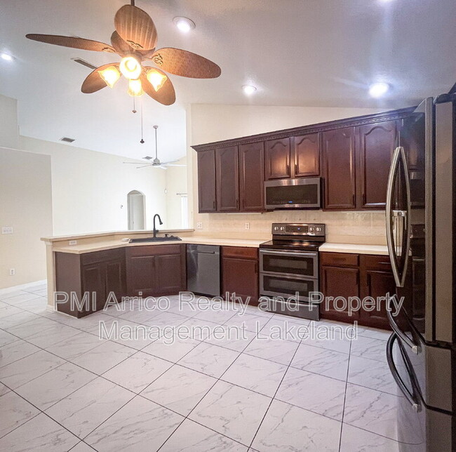 Building Photo - 3309 Verbena Ave