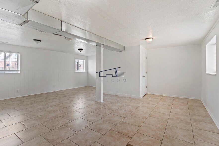 Building Photo - 1721 N 750 W