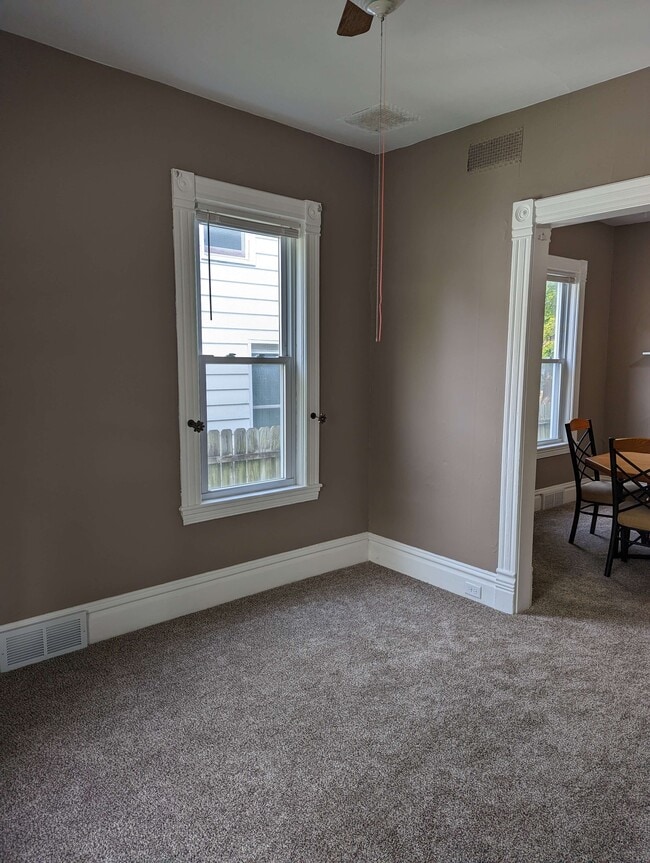 Building Photo - Hopson