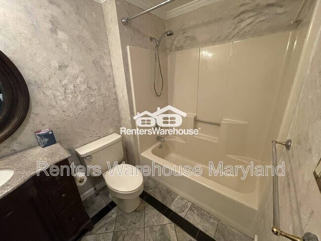 Building Photo - 2621 Fallston Rd