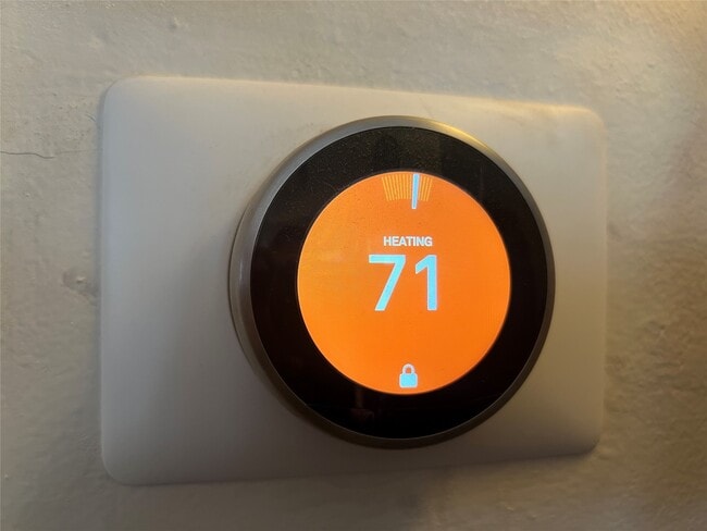 Building Photo - 223 Hudson St