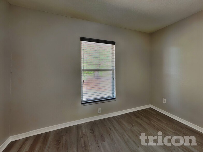 Building Photo - 7352 Bolten Ln