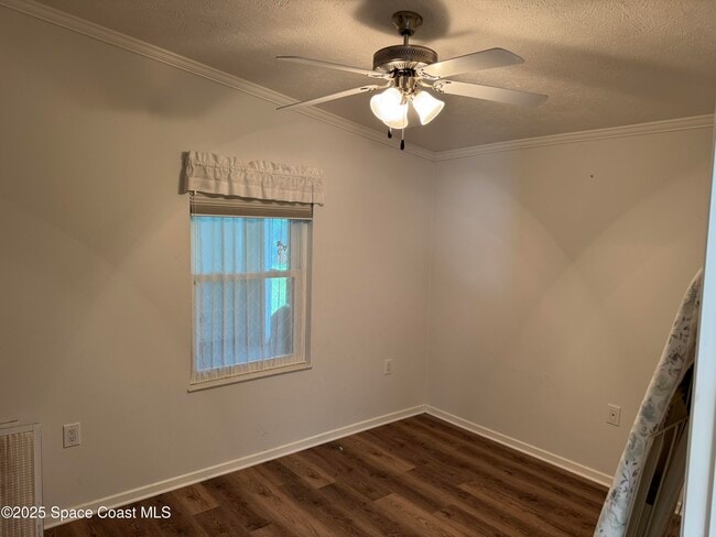 Building Photo - 159 Blue Jay Ln