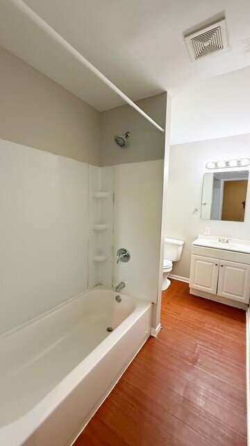 Building Photo - WARREN TWP - 4 BEDROOM TWO STORY WITH 2.5 BATHS AVAILABLE NOW!