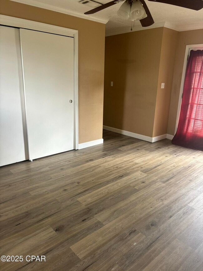 Building Photo - 721 Flight Ave