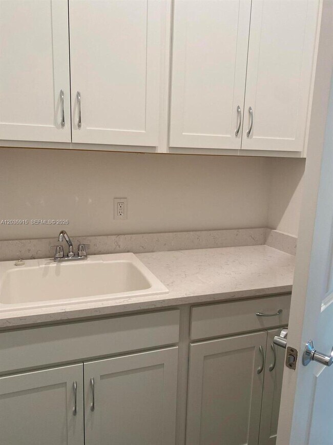 Building Photo - 9488 SW Pepoli Way