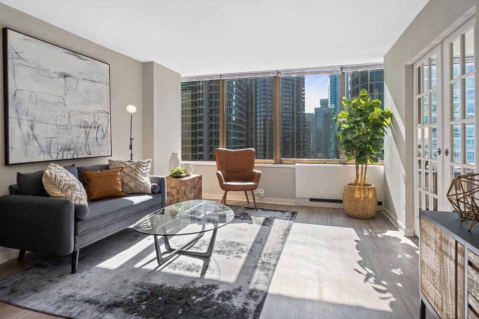 Building Photo - 401 E Ontario St