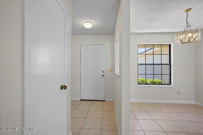 Building Photo - 12567 Tree Beard Ct