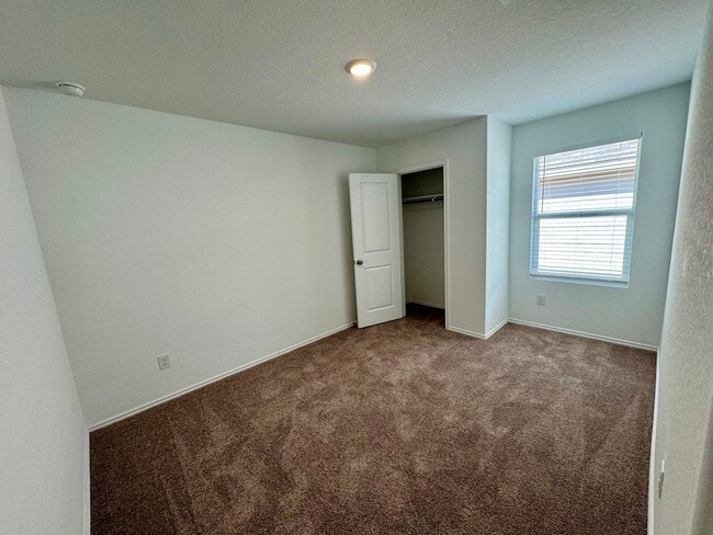 Building Photo - Modern 4-Bedroom Home with Community Pool ...