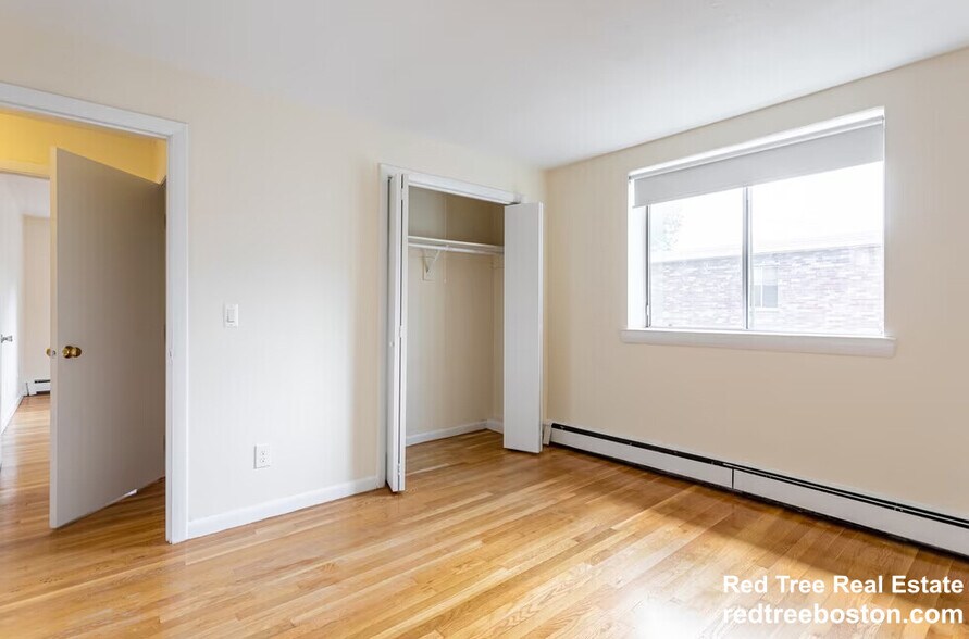 Building Photo - 88 Gardner St