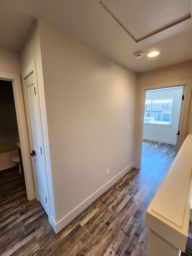 Building Photo - 3 Bedroom 2.5 Bath in Winlock