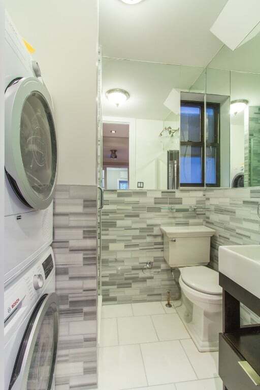 Building Photo - MOTT ST.