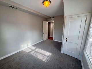 Building Photo - 503 S Pine St