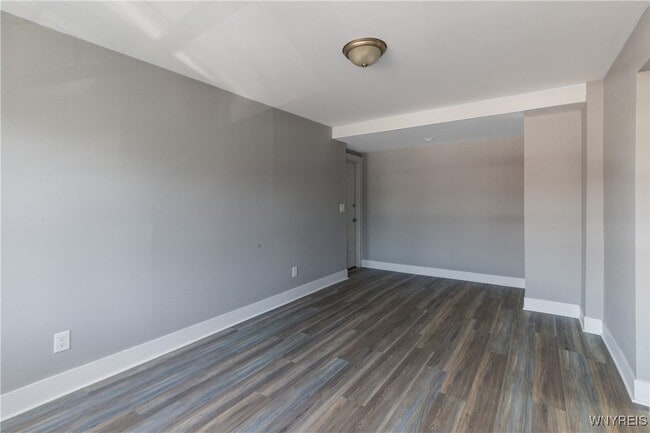 Building Photo - 1225 Hertel Ave