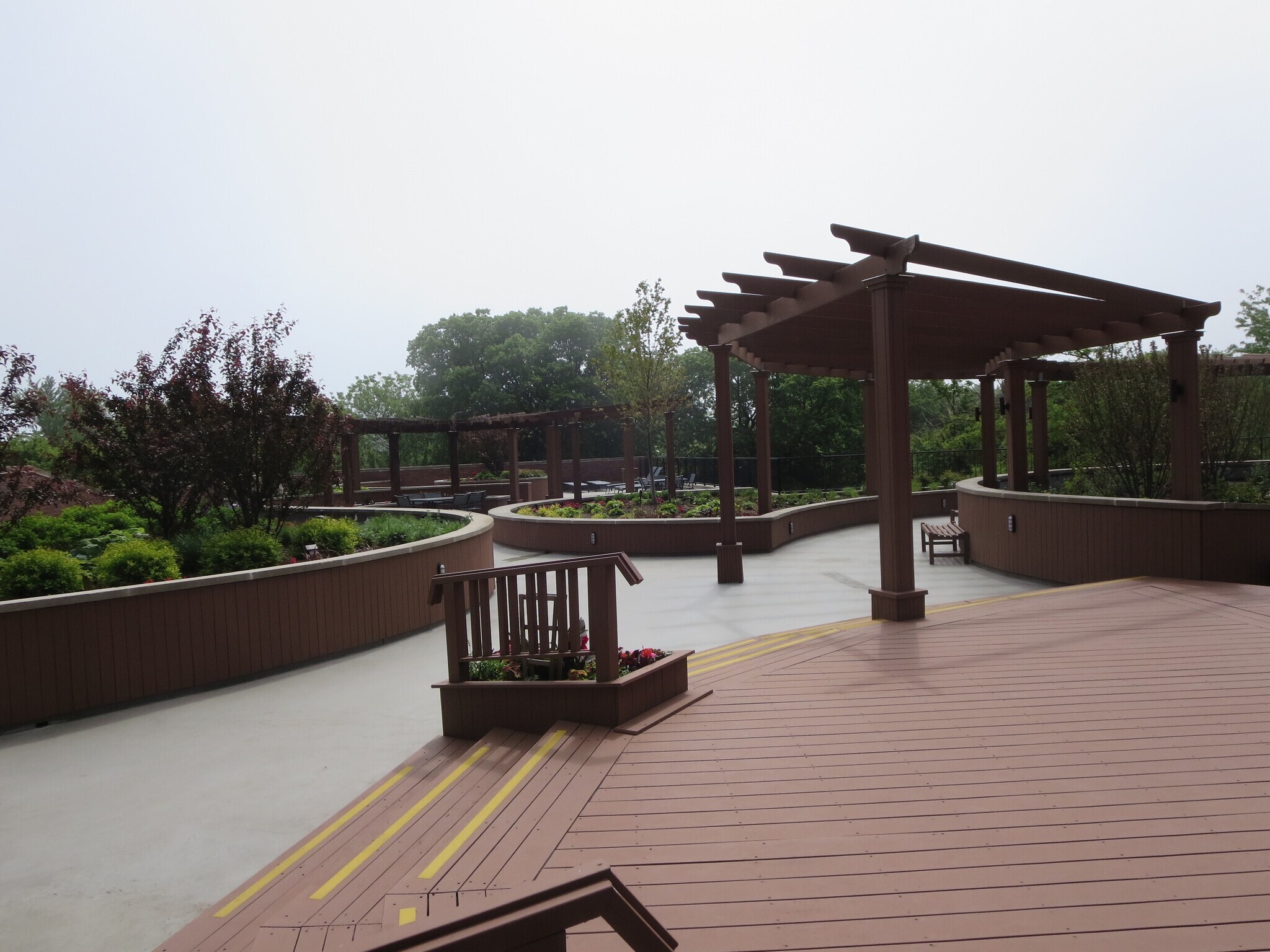 Building Photo - 5415 N Sheridan Rd