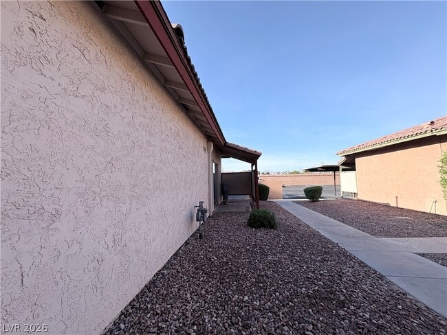 Building Photo - 409 N Lamb Blvd