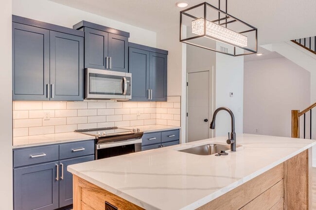 Building Photo - 3554 N Tyler Ct