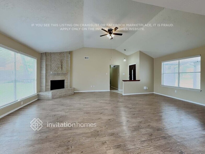 Building Photo - 4815 Diehlwood Pl