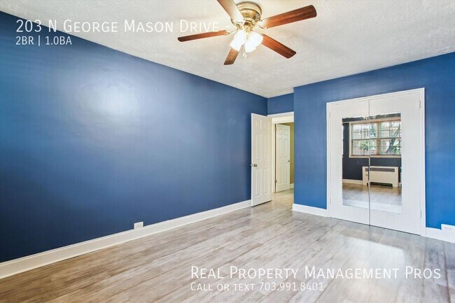 Building Photo - 203 N George Mason Dr