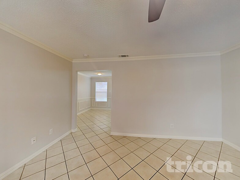 Building Photo - 3022 Autumn Run Dr