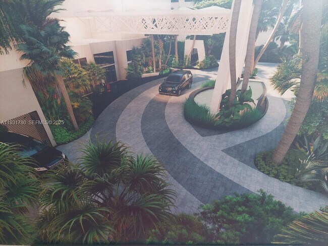 Building Photo - 6365 Collins Ave