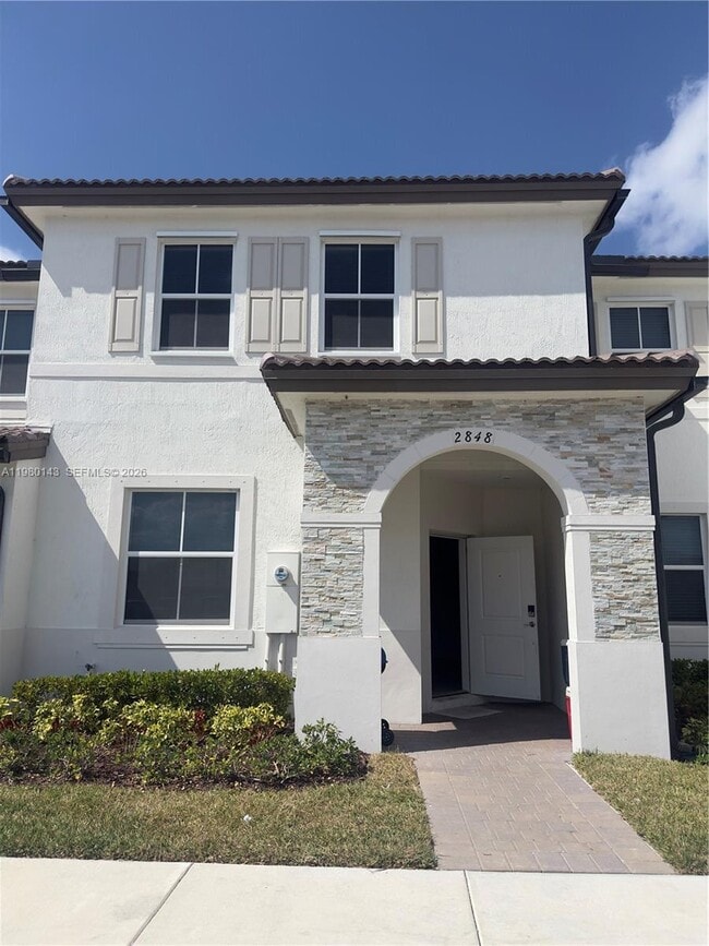 Building Photo - 2848 SE 26th Ter