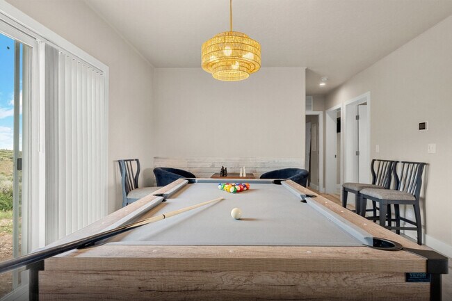 Building Photo - 421 Bluegrass Way